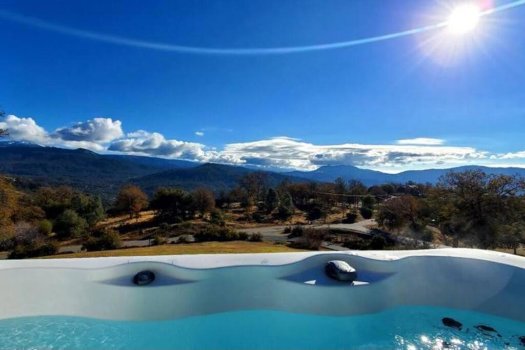 New! Yosemite Mountain Villa, Stunning Views -More Оукхърст Екстериор снимка